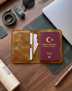 Glow - Bifold Pasaport Kılıfı & Seyahat Cüzdanı | Hakiki Deri & İsme Özel