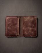 Glow - Bifold Pasaport Kılıfı & Seyahat Cüzdanı | Hakiki Deri & İsme Özel